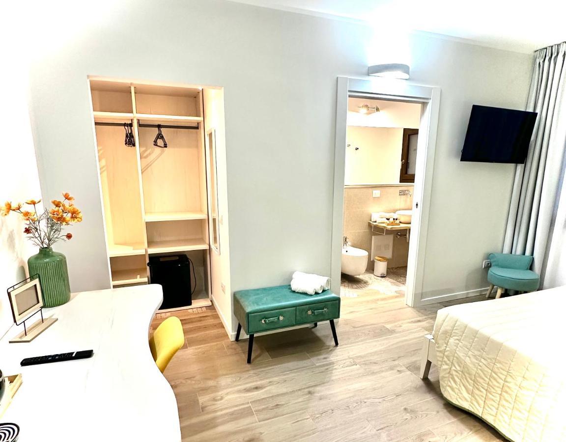 Karasole Hotel San Teodoro  Kültér fotó